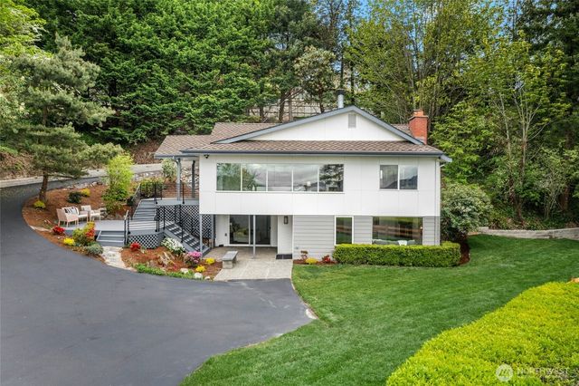 8953 NE 116th Place, Kirkland, WA 98034