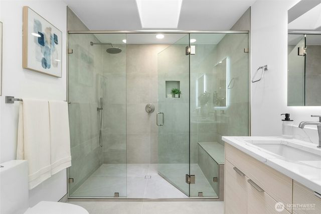 8953 NE 116th Place, Kirkland, WA 98034