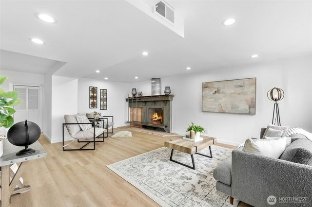 8953 NE 116th Place, Kirkland, WA 98034