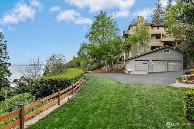 8953 NE 116th Place, Kirkland, WA 98034