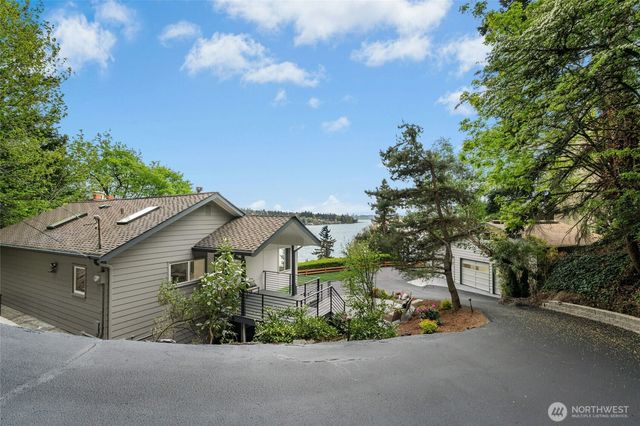 8953 NE 116th Place, Kirkland, WA 98034
