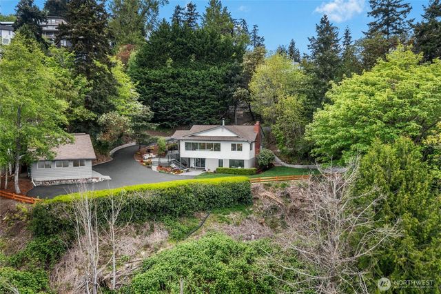 8953 NE 116th Place, Kirkland, WA 98034
