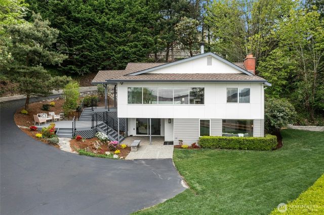 8953 NE 116th Place, Kirkland, WA 98034