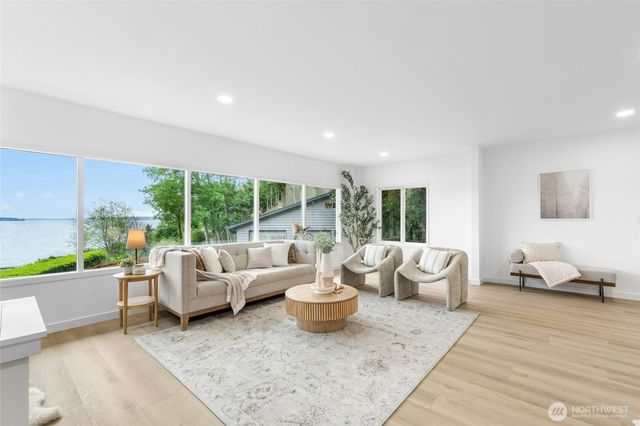 8953 NE 116th Place, Kirkland, WA 98034