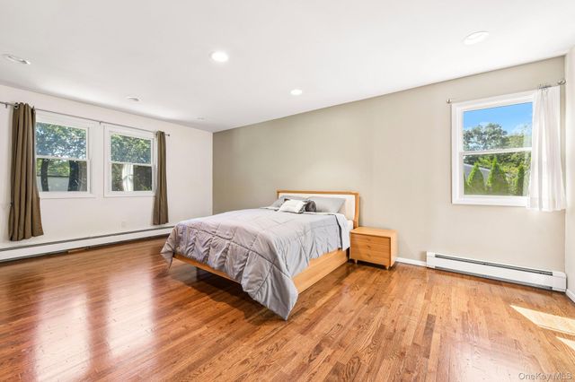129 Jefferson Avenue, Saint James, NY 11780