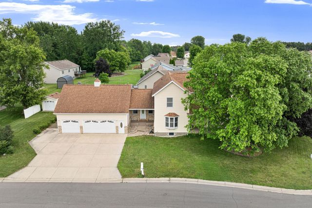 1299 Bellflower Lane NE, Owatonna, MN 55060