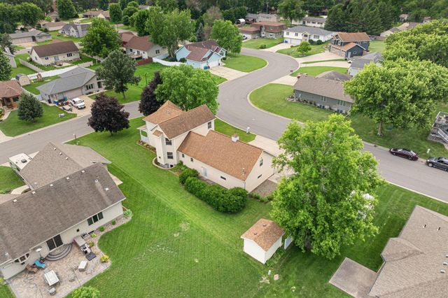 1299 Bellflower Lane NE, Owatonna, MN 55060