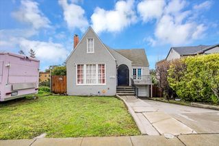 8245 Golf Links Road, Oakland, CA 94605