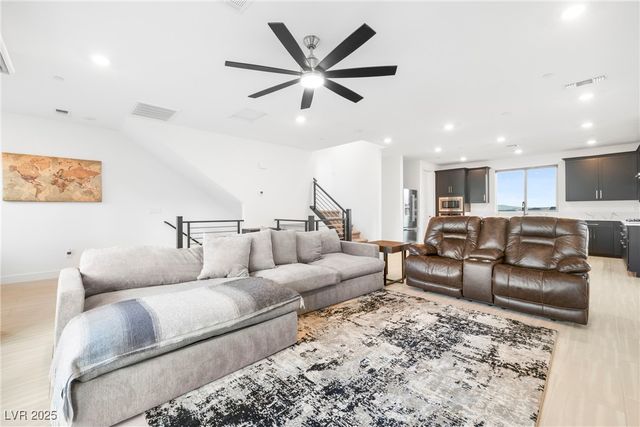 11701 Gentle Birdsong Avenue, Las Vegas, NV 89138