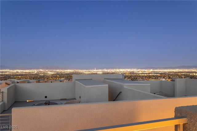 11701 Gentle Birdsong Avenue, Las Vegas, NV 89138