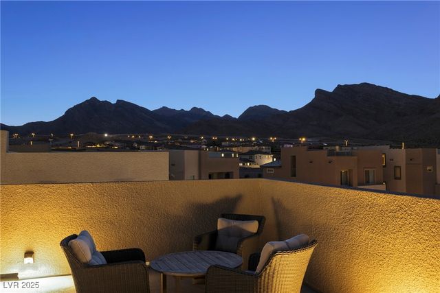 11701 Gentle Birdsong Avenue, Las Vegas, NV 89138