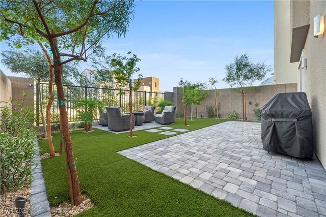 11701 Gentle Birdsong Avenue, Las Vegas, NV 89138