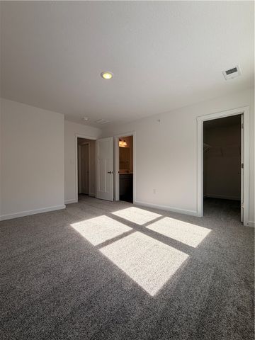 2006 Canterbury Dr, Imperial, PA 15126