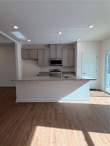 2006 Canterbury Dr, Imperial, PA 15126