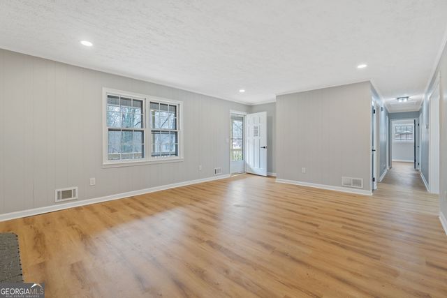 6540 Chickasaw Drive, Douglasville, GA 30135