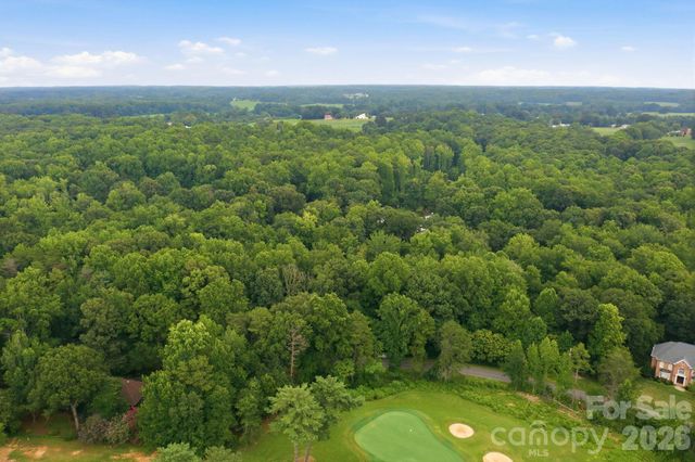 705 St Andrews Road, Statesville, NC 28625