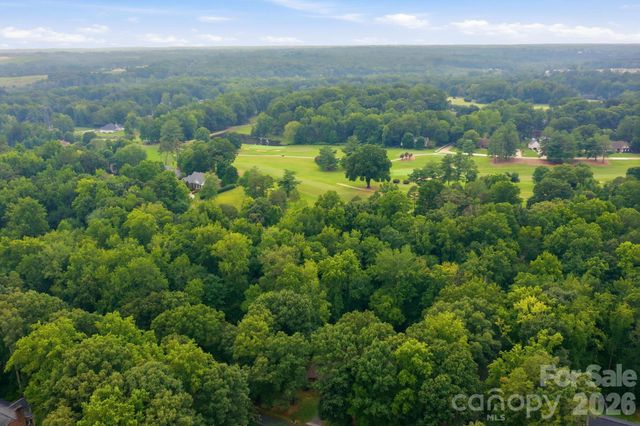 705 St Andrews Road, Statesville, NC 28625