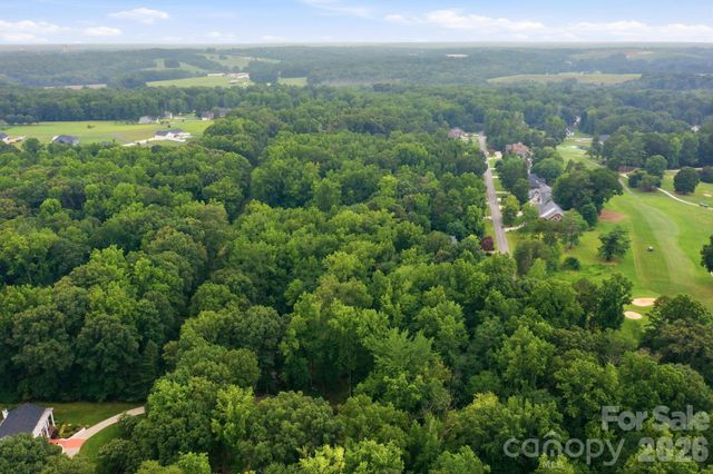 705 St Andrews Road, Statesville, NC 28625