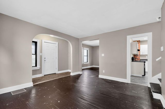 1105 Kelton Avenue, Columbus, OH 43206