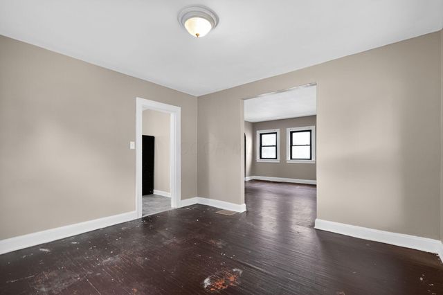 1105 Kelton Avenue, Columbus, OH 43206