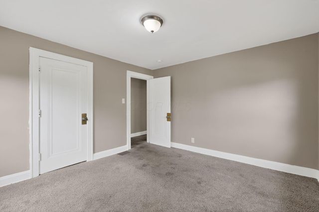 1105 Kelton Avenue, Columbus, OH 43206