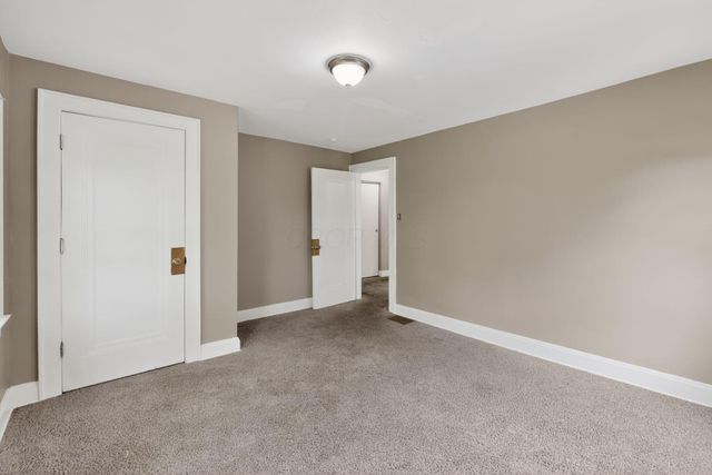 1105 Kelton Avenue, Columbus, OH 43206
