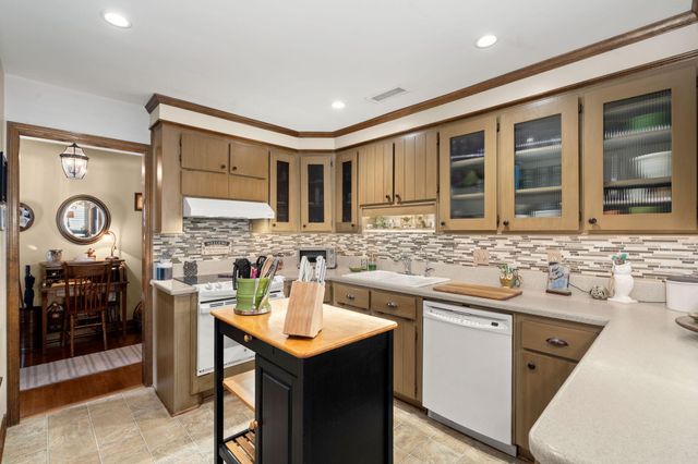 405 Factors Walk, Summerville, SC 29485