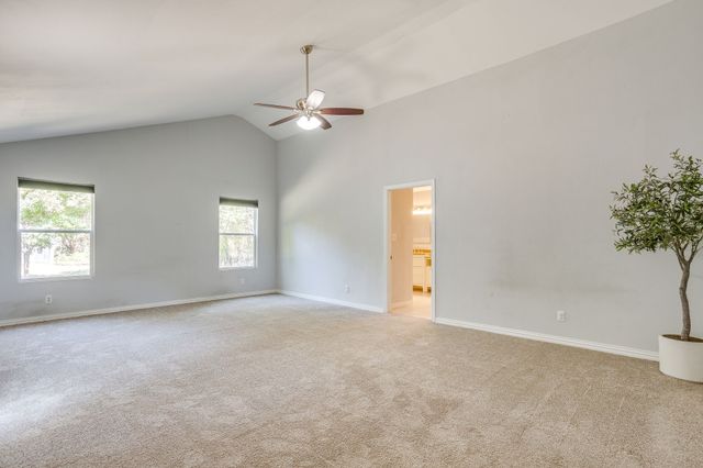 5520 Asbury Drive, River Oaks, TX 76114