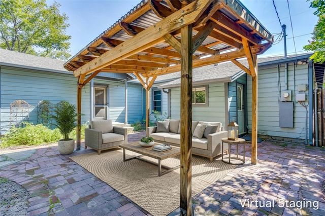 5520 Asbury Drive, River Oaks, TX 76114