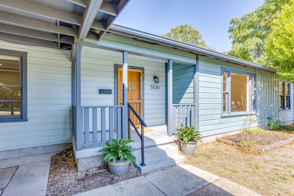 5520 Asbury Drive, River Oaks, TX 76114 — photo 2