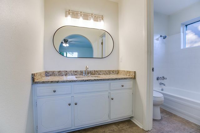 3941 Millbrook Dr, San Angelo, TX 76904