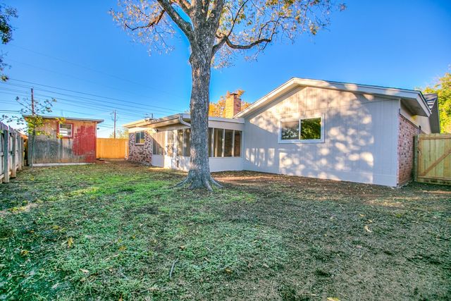 3941 Millbrook Dr, San Angelo, TX 76904