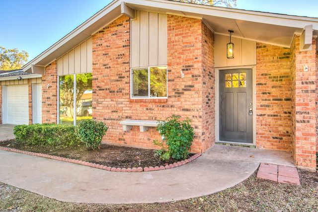 3941 Millbrook Dr, San Angelo, TX 76904