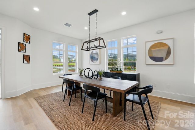 8684 Acadia Parkway, Sherrills Ford, NC 28673