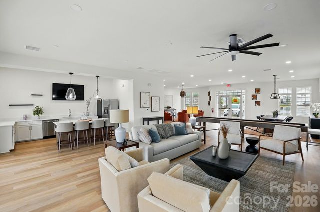 8684 Acadia Parkway, Sherrills Ford, NC 28673