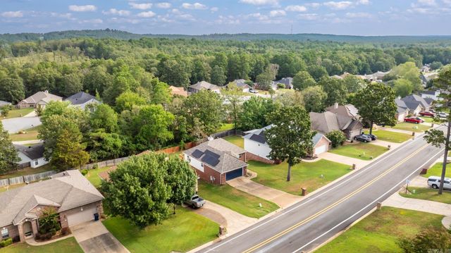 49 Emerald Drive, Maumelle, AR 72113