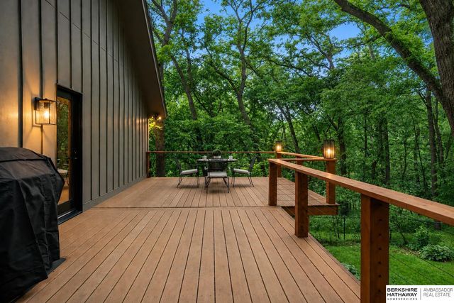 1606 Camp Gifford Road, Bellevue, NE 68005