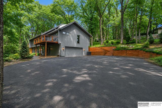 1606 Camp Gifford Road, Bellevue, NE 68005