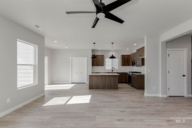 3121 S Carie Ave, Boise, ID 83709