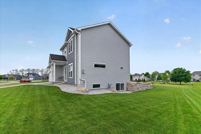 513 Water Tower Drive, Marshall, WI 53559