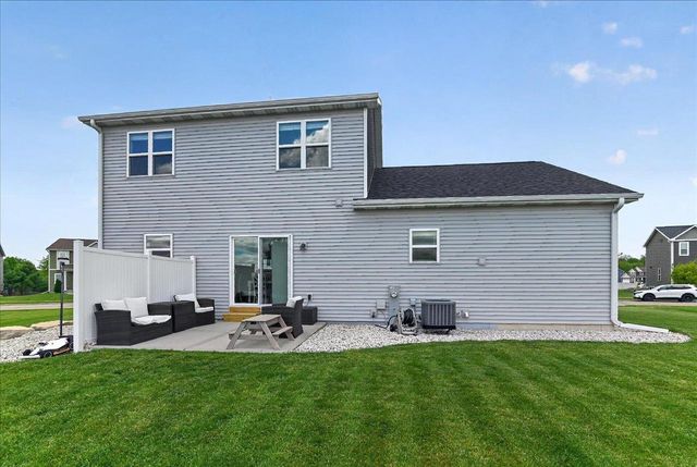 513 Water Tower Drive, Marshall, WI 53559