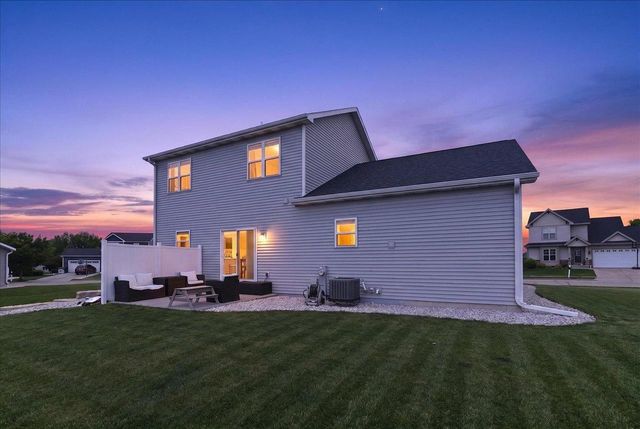 513 Water Tower Drive, Marshall, WI 53559