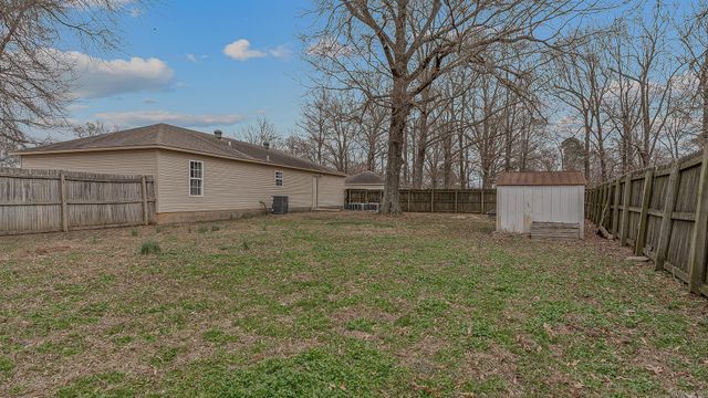 125 Logan, Brookland, AR 72417
