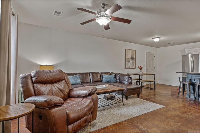 125 Logan, Brookland, AR 72417