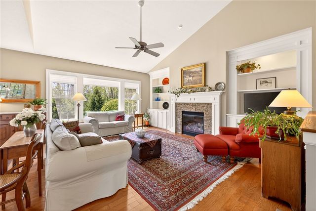 5197 Beacon Hill, Canandaigua Town, NY 14424