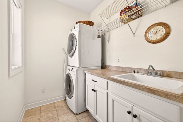 5197 Beacon Hill, Canandaigua Town, NY 14424
