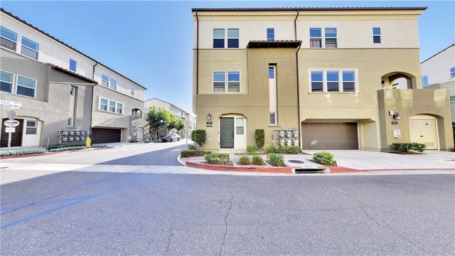 951 E Twill Court, Anaheim, CA 92802