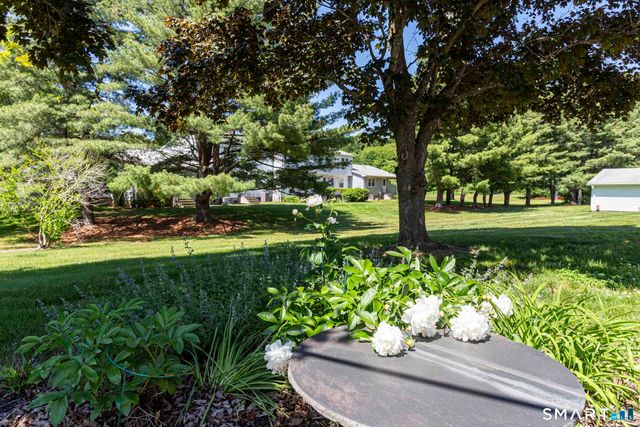 27 Esquire Drive A, Manchester, CT 06042