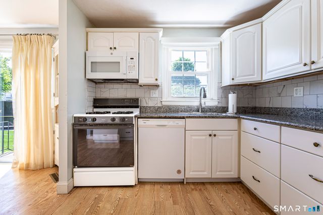 27 Esquire Drive A, Manchester, CT 06042