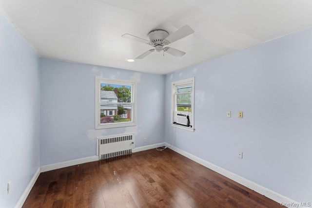 99 Norwood Avenue, Malverne, NY 11565